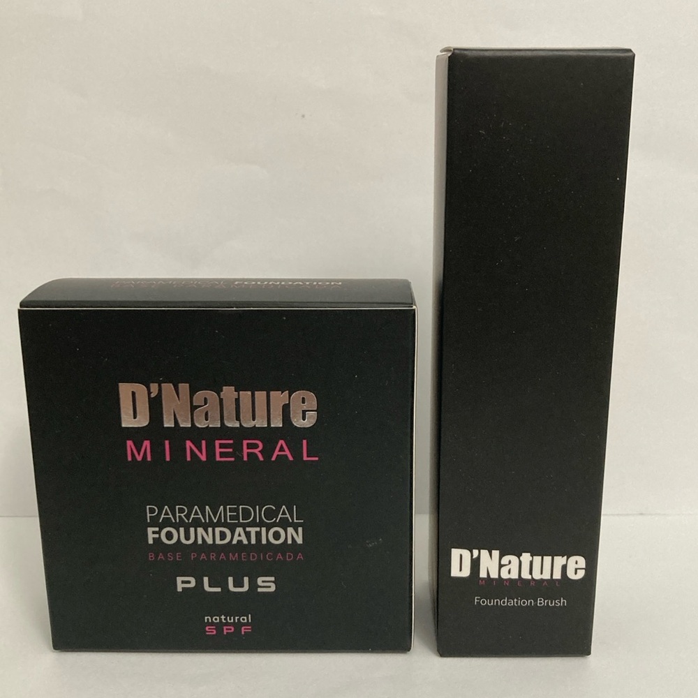 Mineral Paramedical Foundation with Brush - Natural SPF